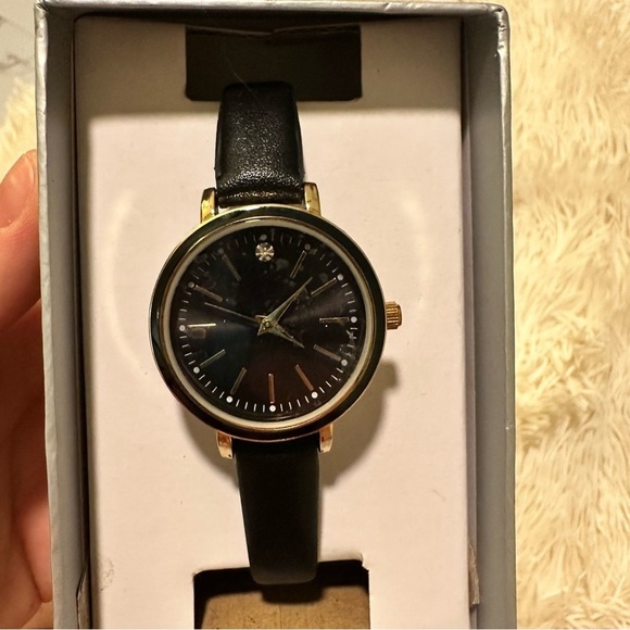 Time and Tru Women’s Black Faux Leather Watch - Picture 3 of 4